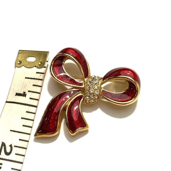 MONET Bow Brooch Pin Christmas Red Enamel Rhinestones Gold Tone - Picture 6 of 6